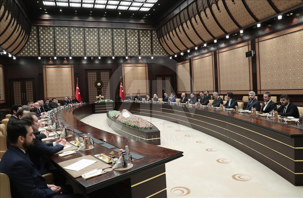Cumhurbaşkanı Erdoğan, sinema sektörü temsilcilerini kabul etti