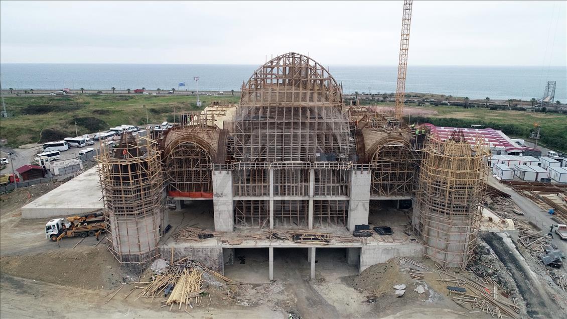 "Doğu Karadeniz'in en büyük cami ve külliyesi" yükseliyor 