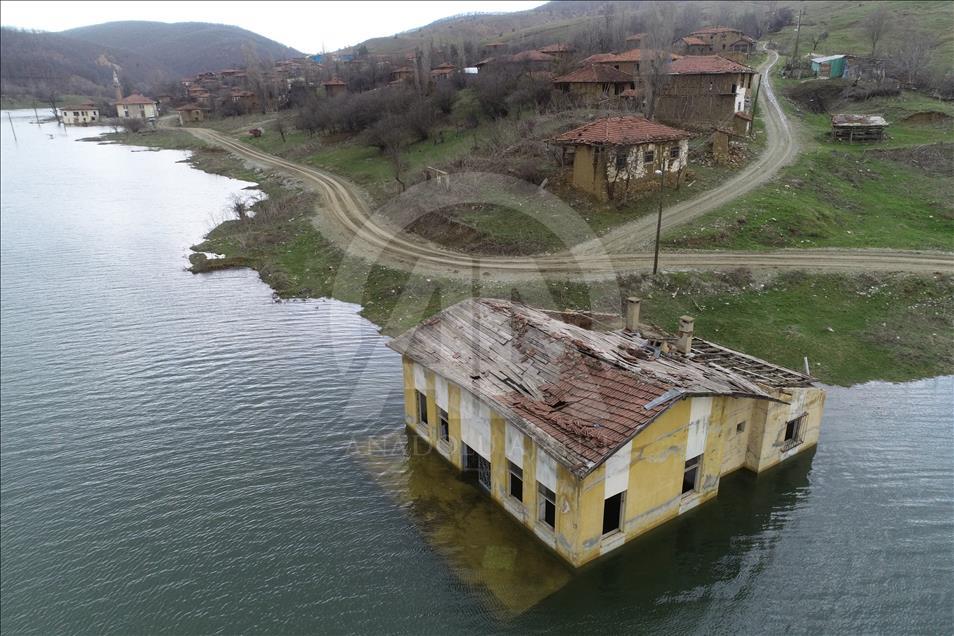 Bilecik'in sular altındaki "sessiz köyü"