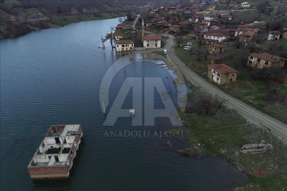 Bilecik'in sular altındaki "sessiz köyü"