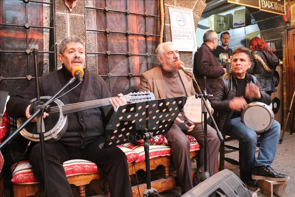 "Şark Bülbülü" vefatının 60 yılında özlemle anılıyor