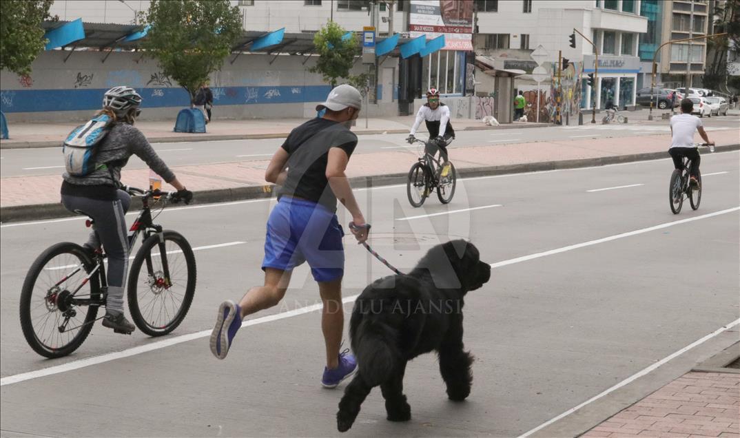 شوارع كولومبيا أيام الأحد.. للدراجات فقط

