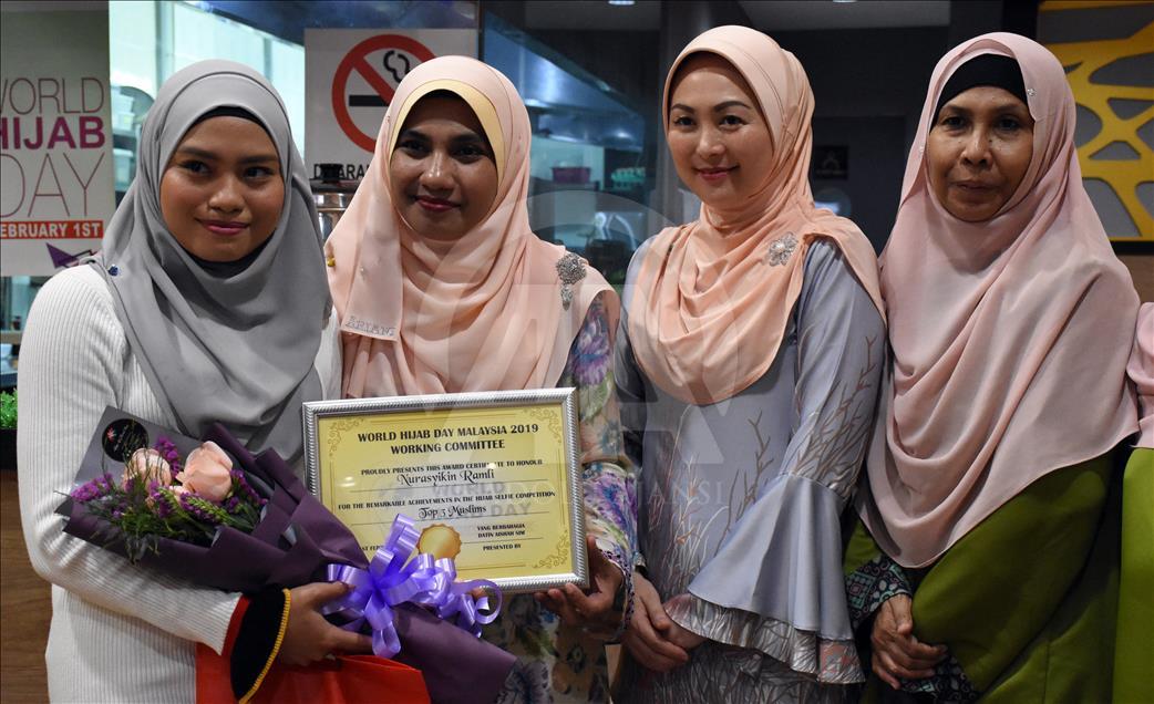 Mujeres de Malasia celebran el Día Internacional del Hiyab