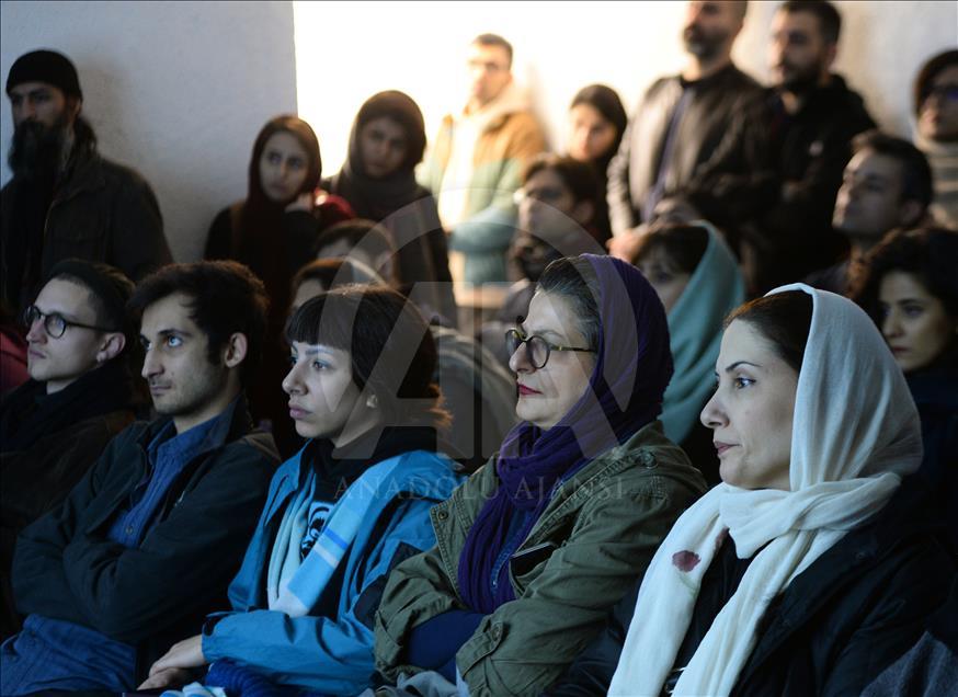 نمایش مستند زندگی آرا گولر در تهران