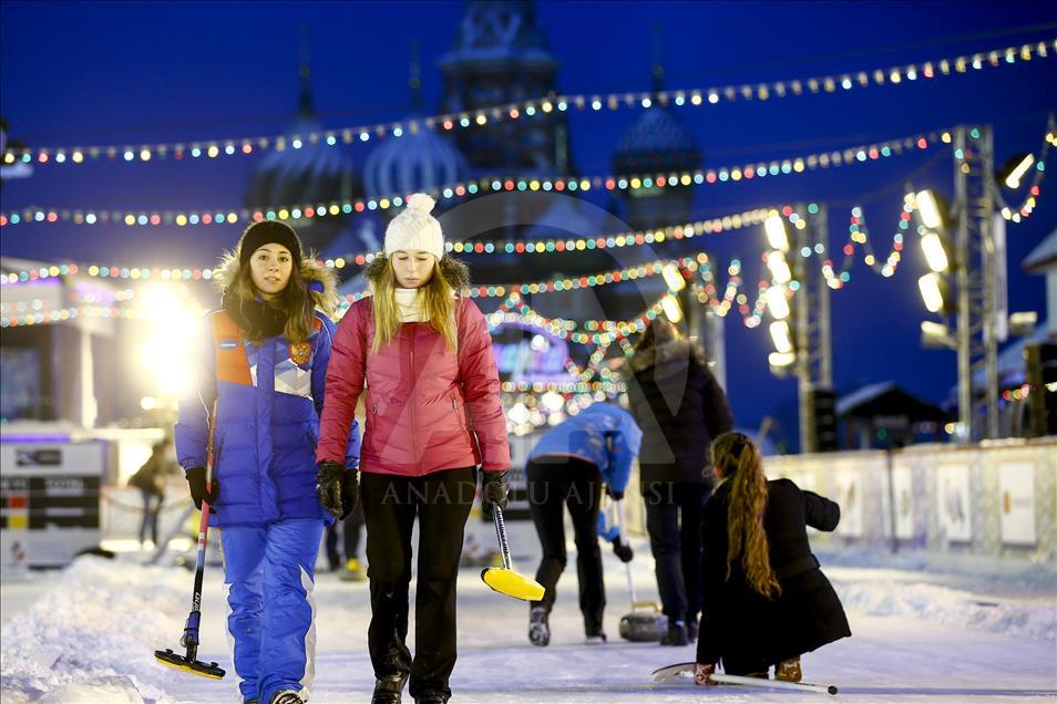 Moskova'da kar yağışı