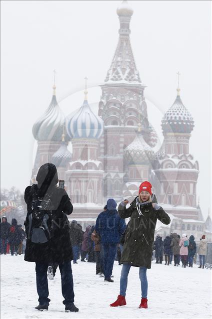 Moskova'da kar yağışı