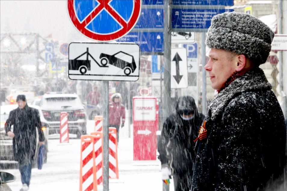 Moskova'da kar yağışı