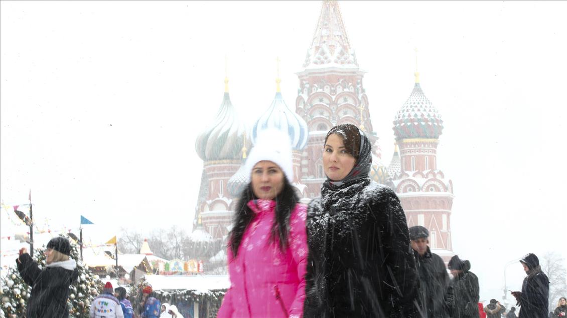 Moskova'da kar yağışı