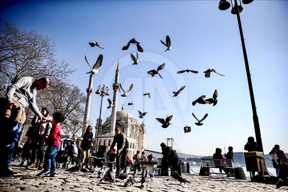 İstanbul’da güneşli hava
