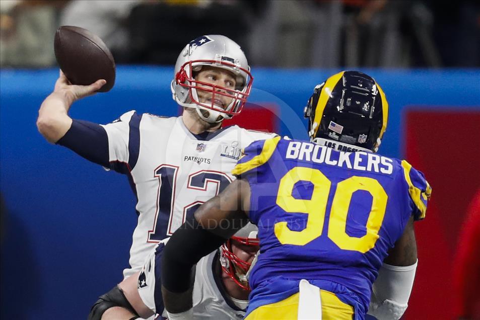 New England Patriots 6'ncı Super Bowl kupasını kazandı