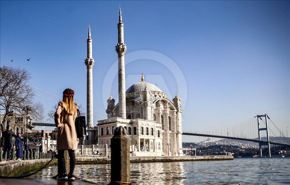 İstanbul’da güneşli hava