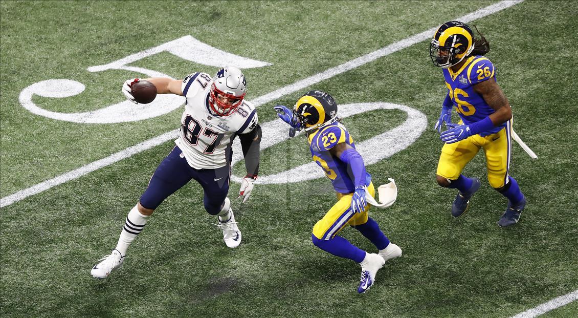 New England Patriots 6'ncı Super Bowl kupasını kazandı