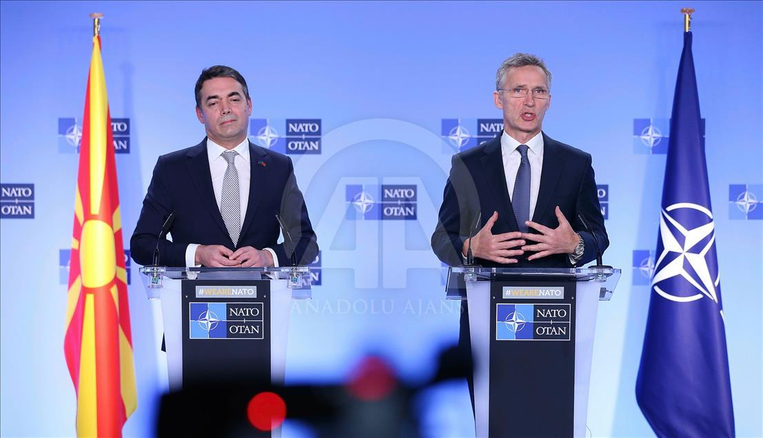 Maqedonia nënshkruan Protokolin për anëtarësimin në NATO