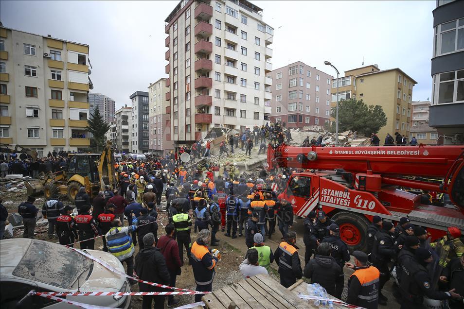Stamboll, shembet një ndërtesë shtatë katëshe