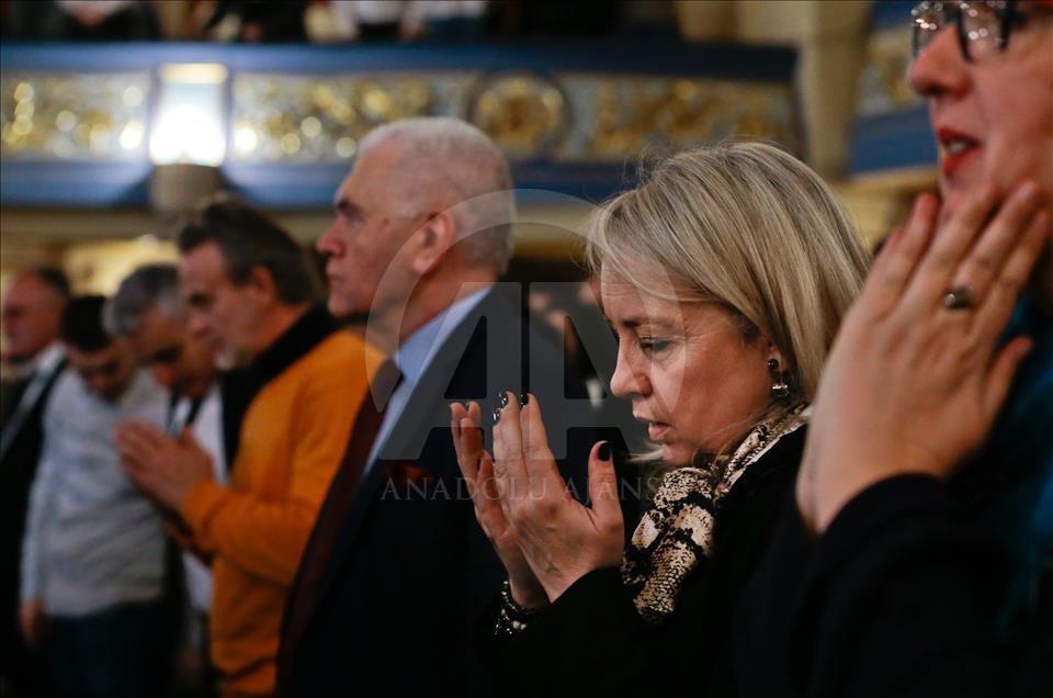 Bosnians commemorate Markale Massacre in Sarajevo