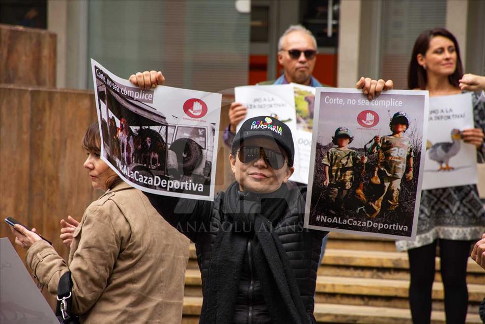 Manifestación contra la caza deportiva en Colombia