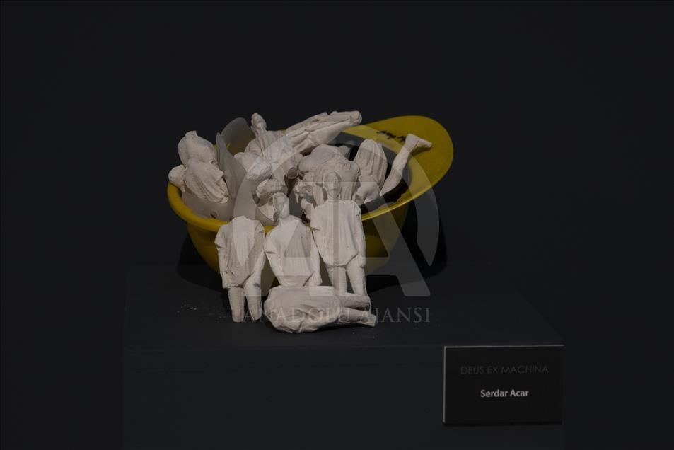 Bir baretten yola çıkıp 95 sanat eseri yaptılar