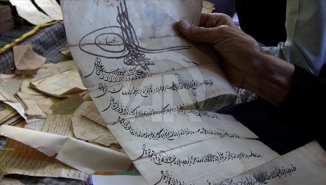 Dedelerinden kalan sandıktan 400 yıllık tarih çıktı