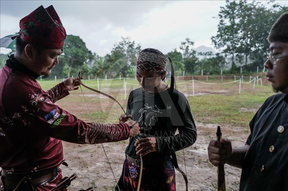 Pelatihan panahan berkuda tradisional Turki