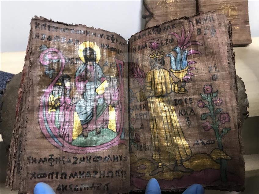 4 ancient books seized in Turkey's Denizli