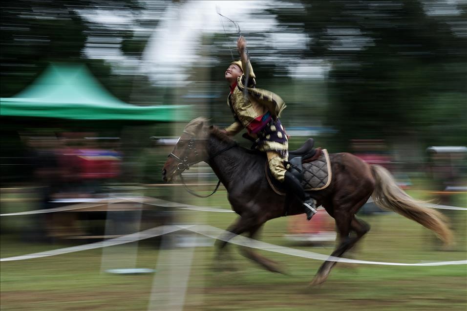 Turnamen pemanah berkuda tradisional Turki di Indonesia