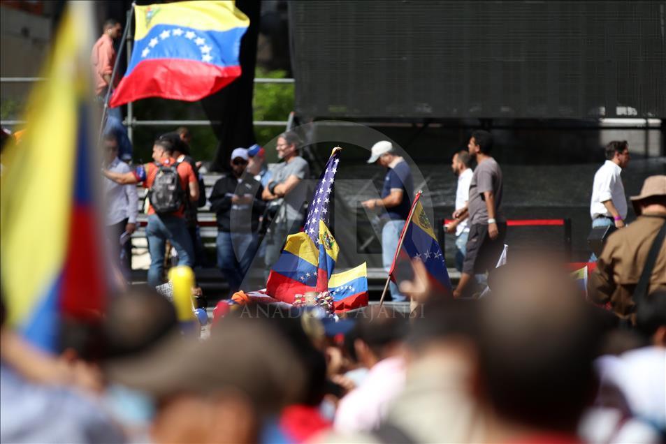 Venezuela'da taraflar yeniden sokakta
