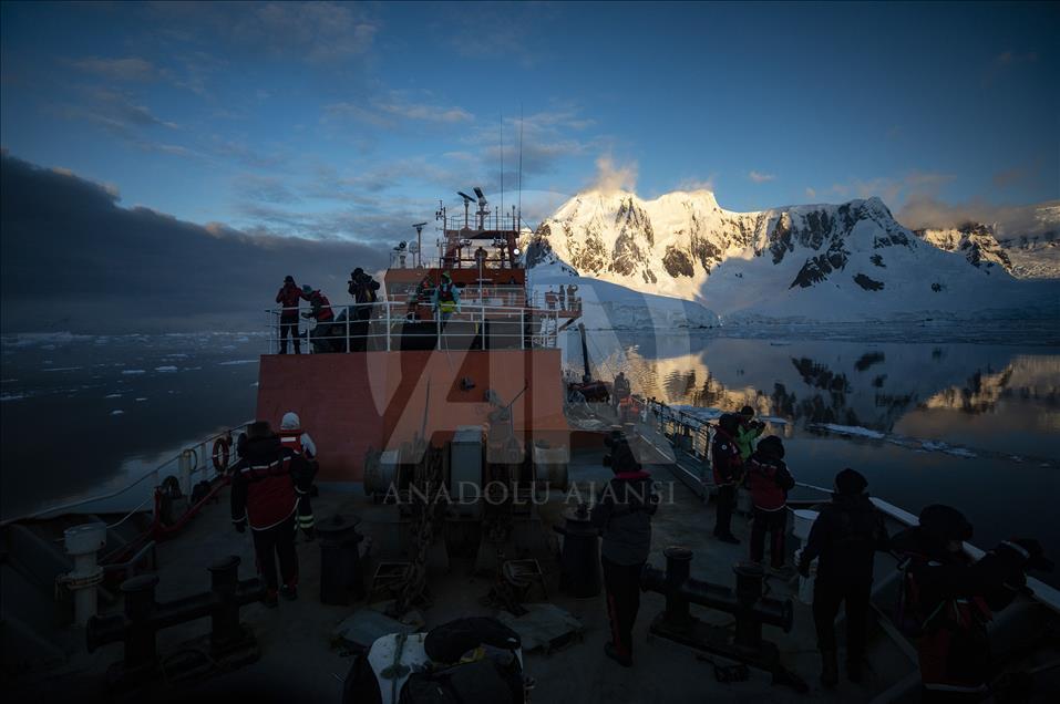 Antarktika Türk bilim insanlarına “laboratuvar” oldu


