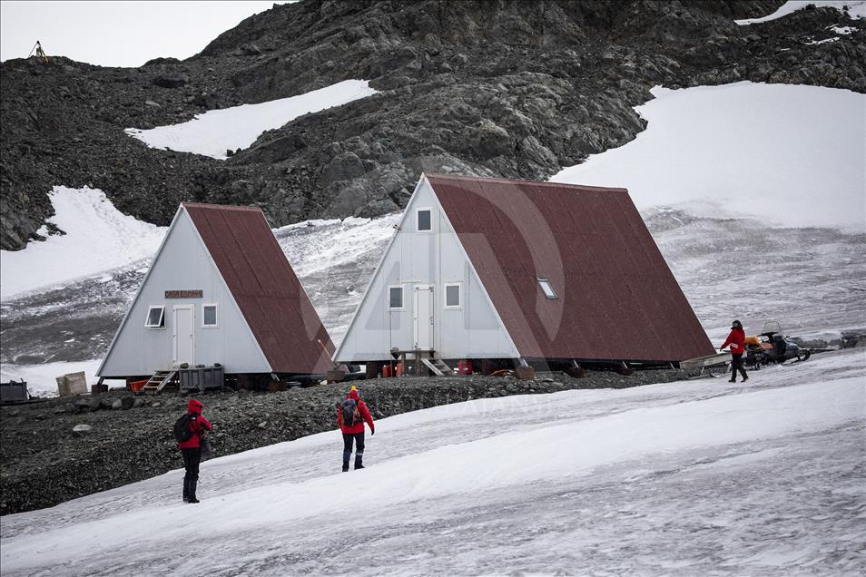 Race for research at continent of science and peace Antarctica