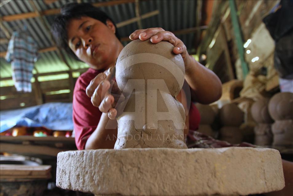 Seni membuat gerabah di Palembang