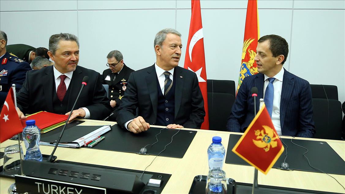 دیدار وزرای دفاع ترکیه و مونته‌نگرو در بروکسل