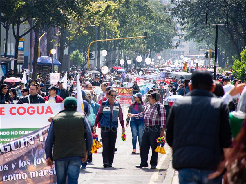 March of teachers in Bogota
