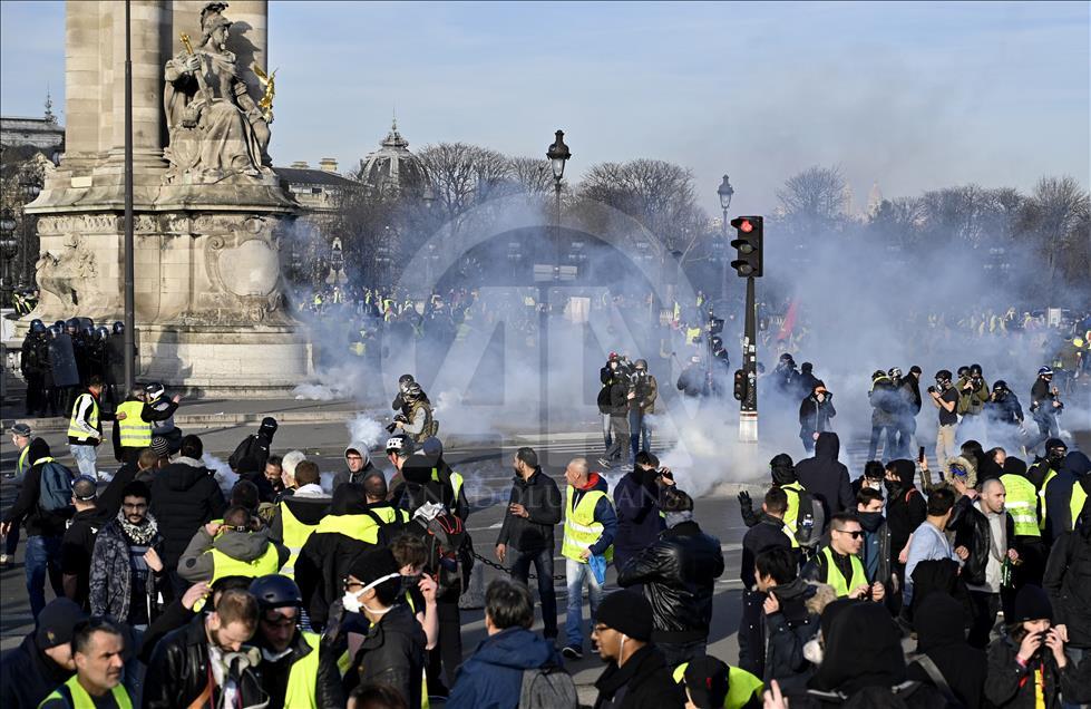 14th Yellow vest demonstration in Paris