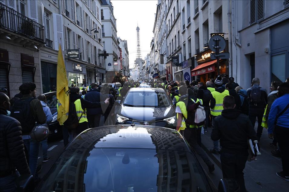 Во Франции не прекращаются акции «желтых жилетов»