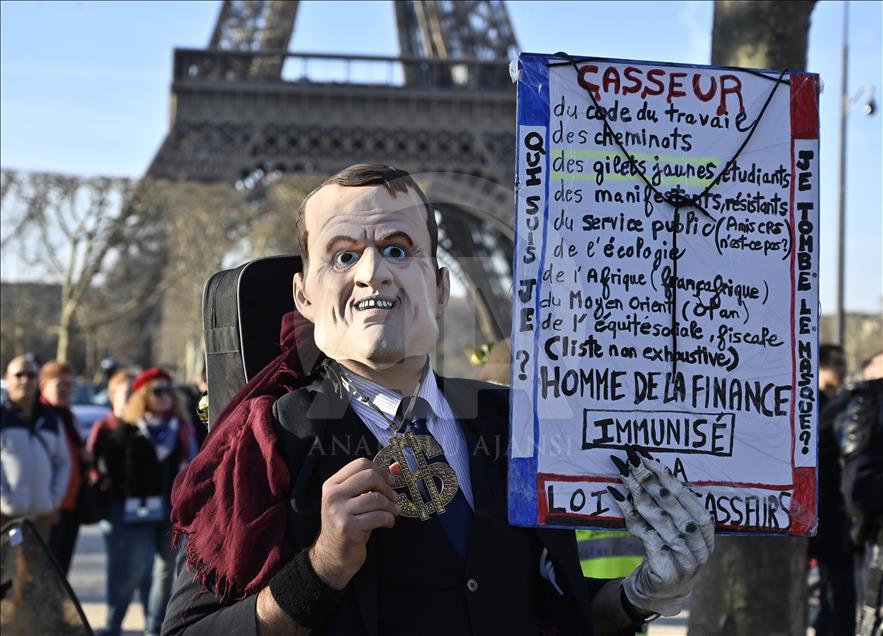 14th Yellow vest demonstration in Paris