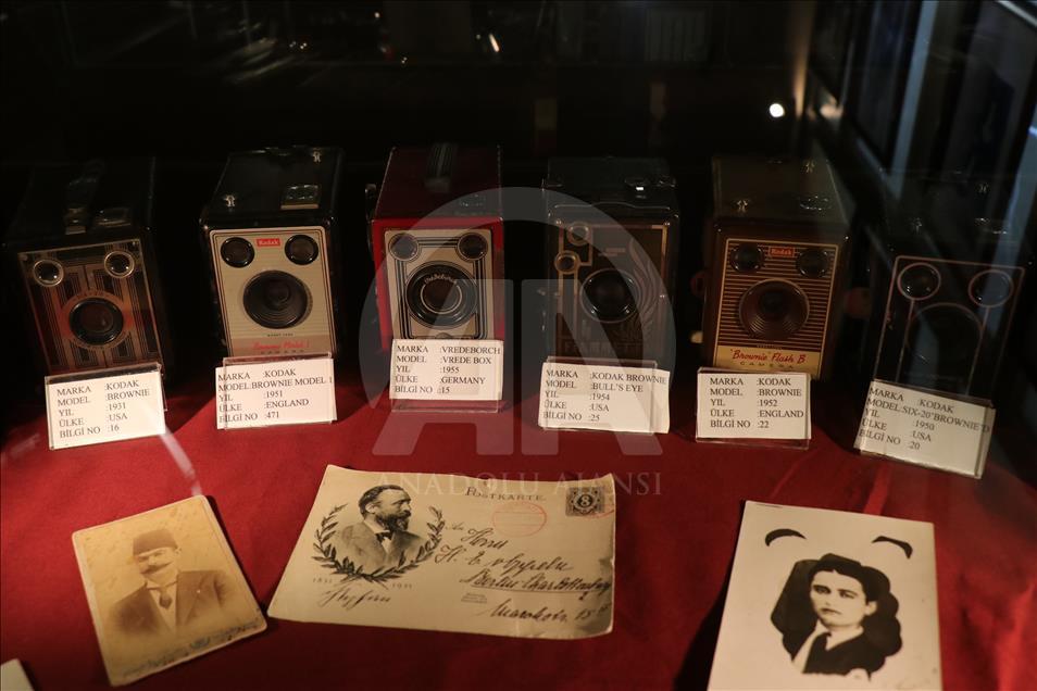 دوربین‌های عکاسی قدیمی در استانبول به نمایش در می‌آیند
