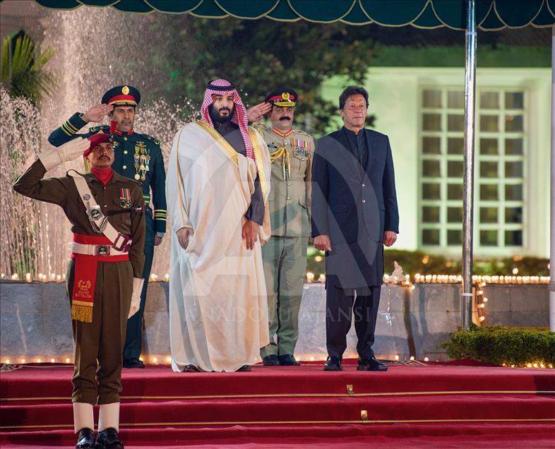 El príncipe heredero de Arabia Saudita, Mohammed bin Salman en Islamabad, Pakistán.