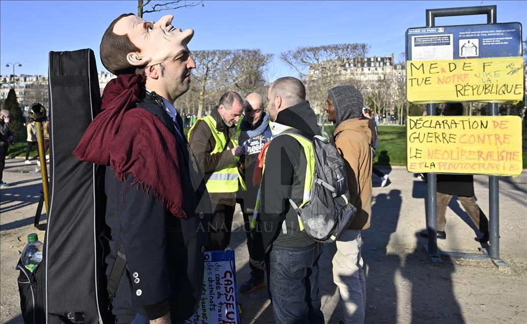 14th Yellow vest demonstration in Paris
