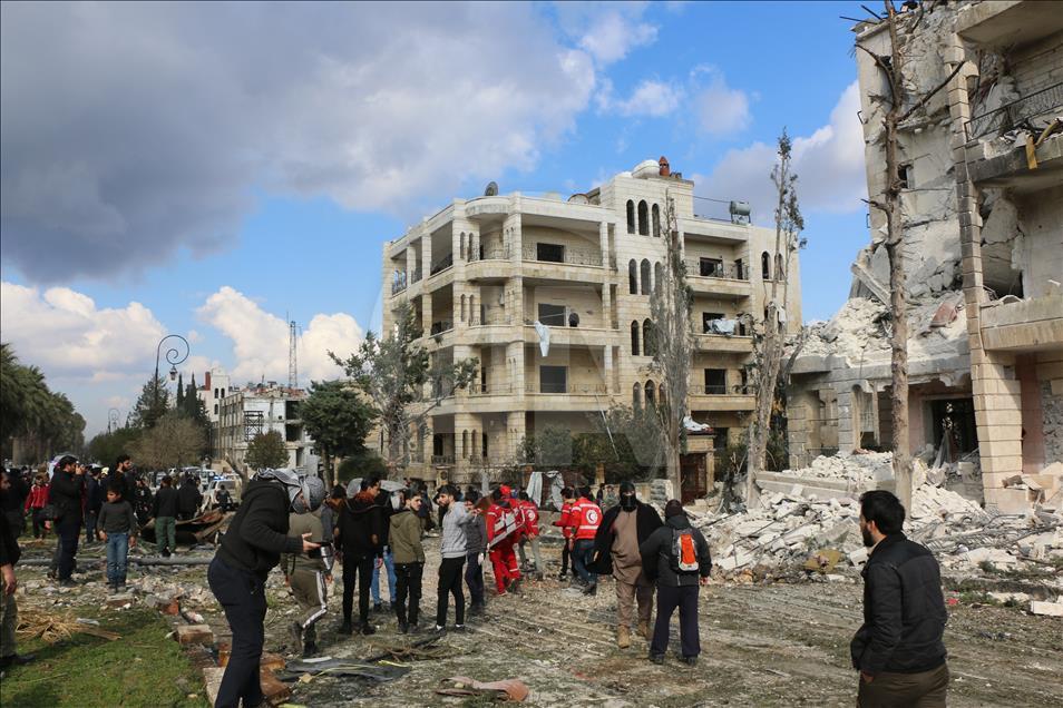 İdlib'de art arda iki bombalı saldırı