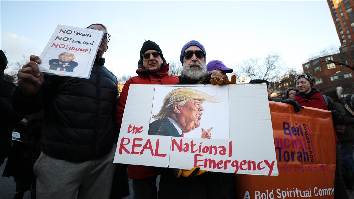 New York'ta Trump'a "ulusal acil durum" protestosu