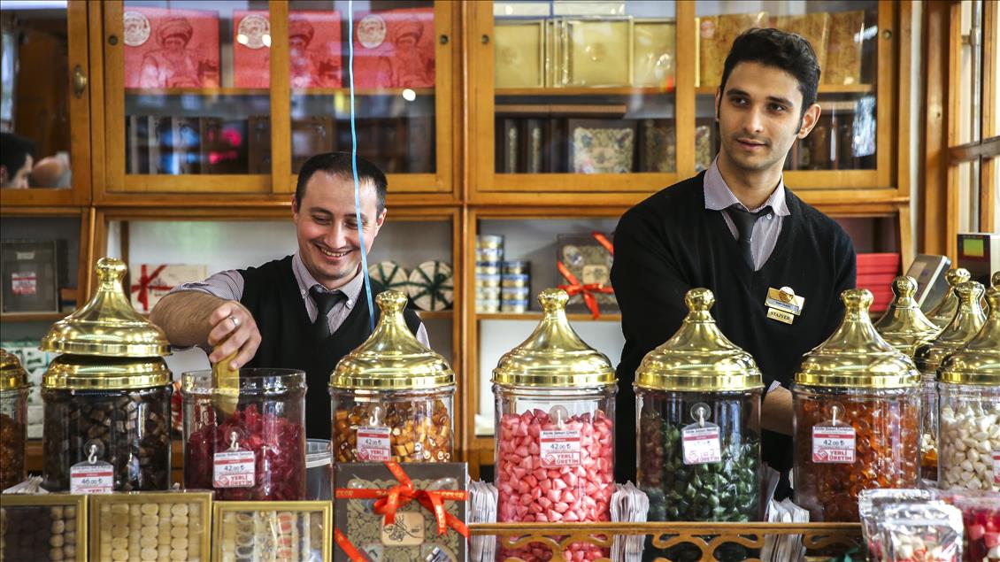 Türkiye'nin en eski şirketi Hacı Bekir, 242 yıldır ağızları tatlandırıyor
