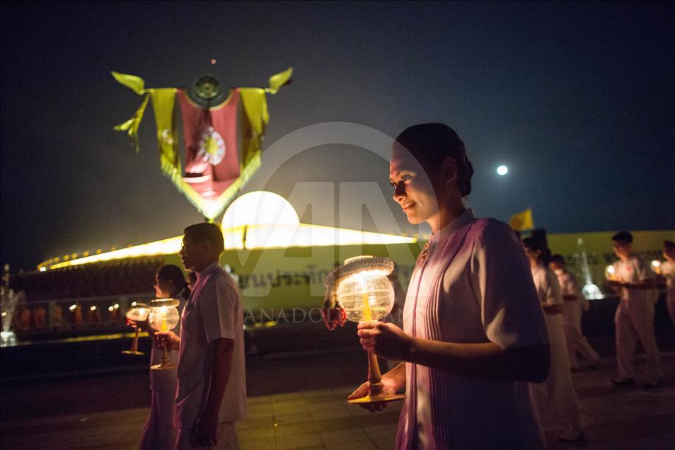 مراسم روز «ماخا بوچا» در تایلند 