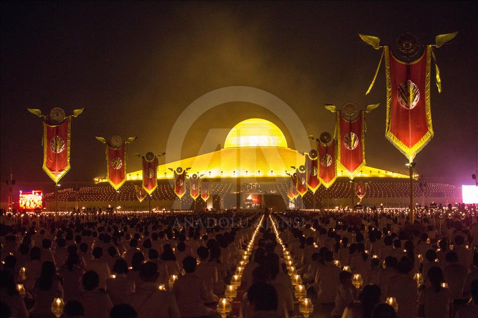 مراسم روز «ماخا بوچا» در تایلند 