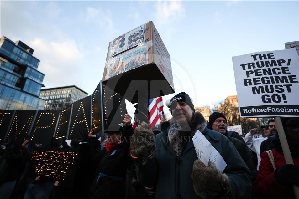 В Нью-Йорке протестуют против решения Трампа по ЧП в США
