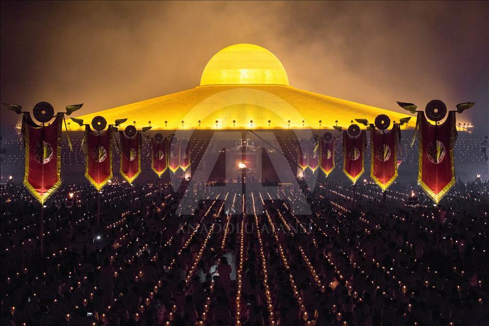 Festival budista Magha Puja en Tailandia 