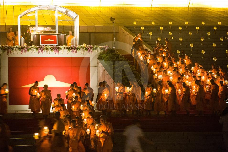 Festival budista Magha Puja en Tailandia 