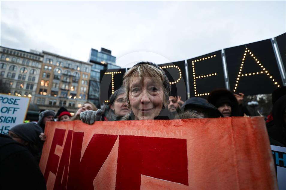 New York'ta Trump'a "ulusal acil durum" protestosu