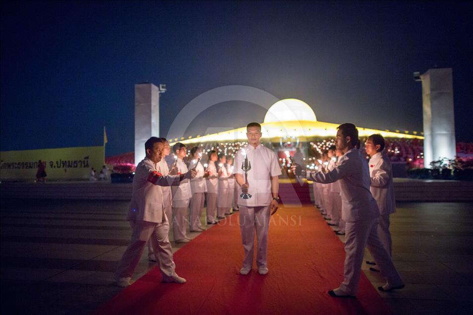 Festival budista Magha Puja en Tailandia 