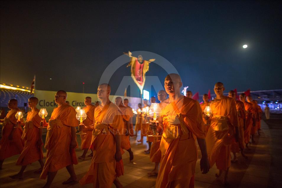 Festival budista Magha Puja en Tailandia 