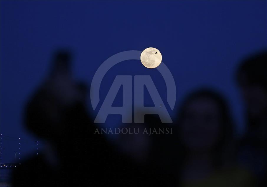 Supermoon in Turkey's Istanbul