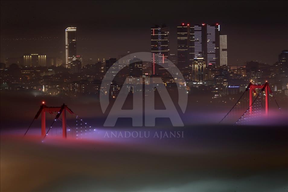İstanbul'da sis